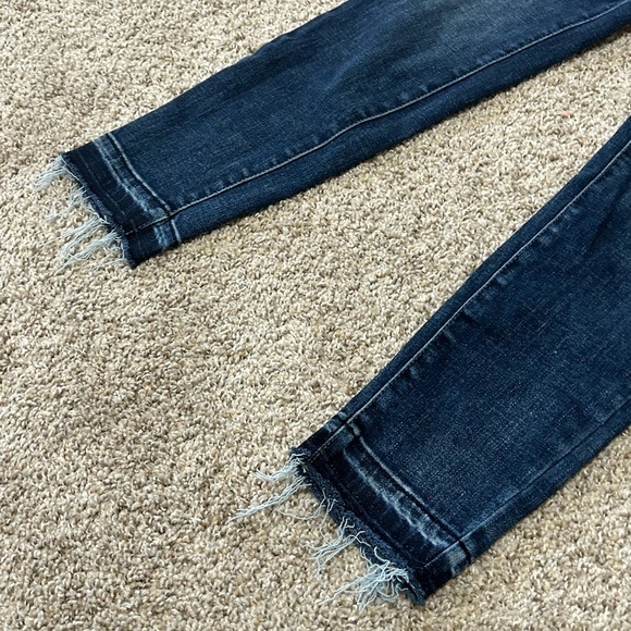 Judy Blue Kirsten Skinny Dark Wash Blue Jean Frayed Hem Size 9 Cotton Stretch - Picture 7 of 9